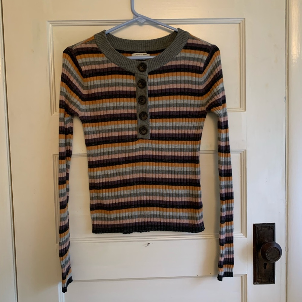 American Eagle long sleeve shirt.